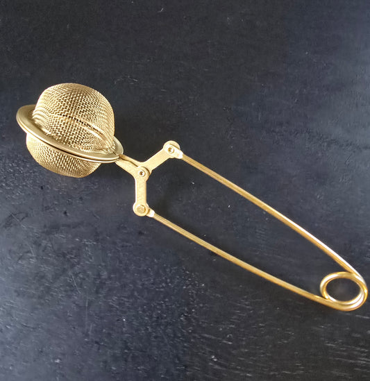 Golden Tea Wand – The Perfect Loose Leaf Companion